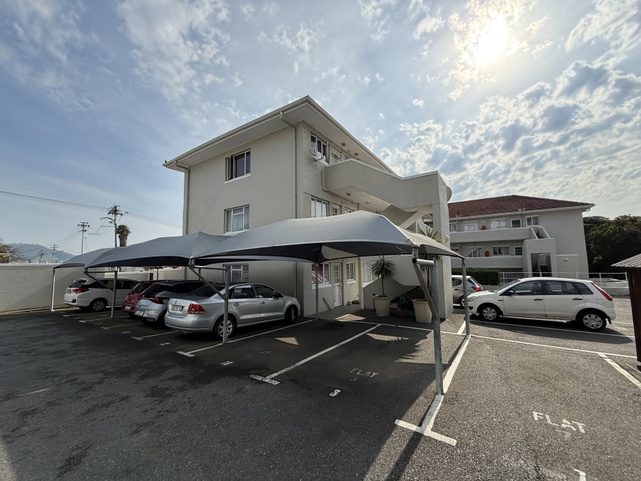 2 Bedroom Property for Sale in Woodstock Western Cape